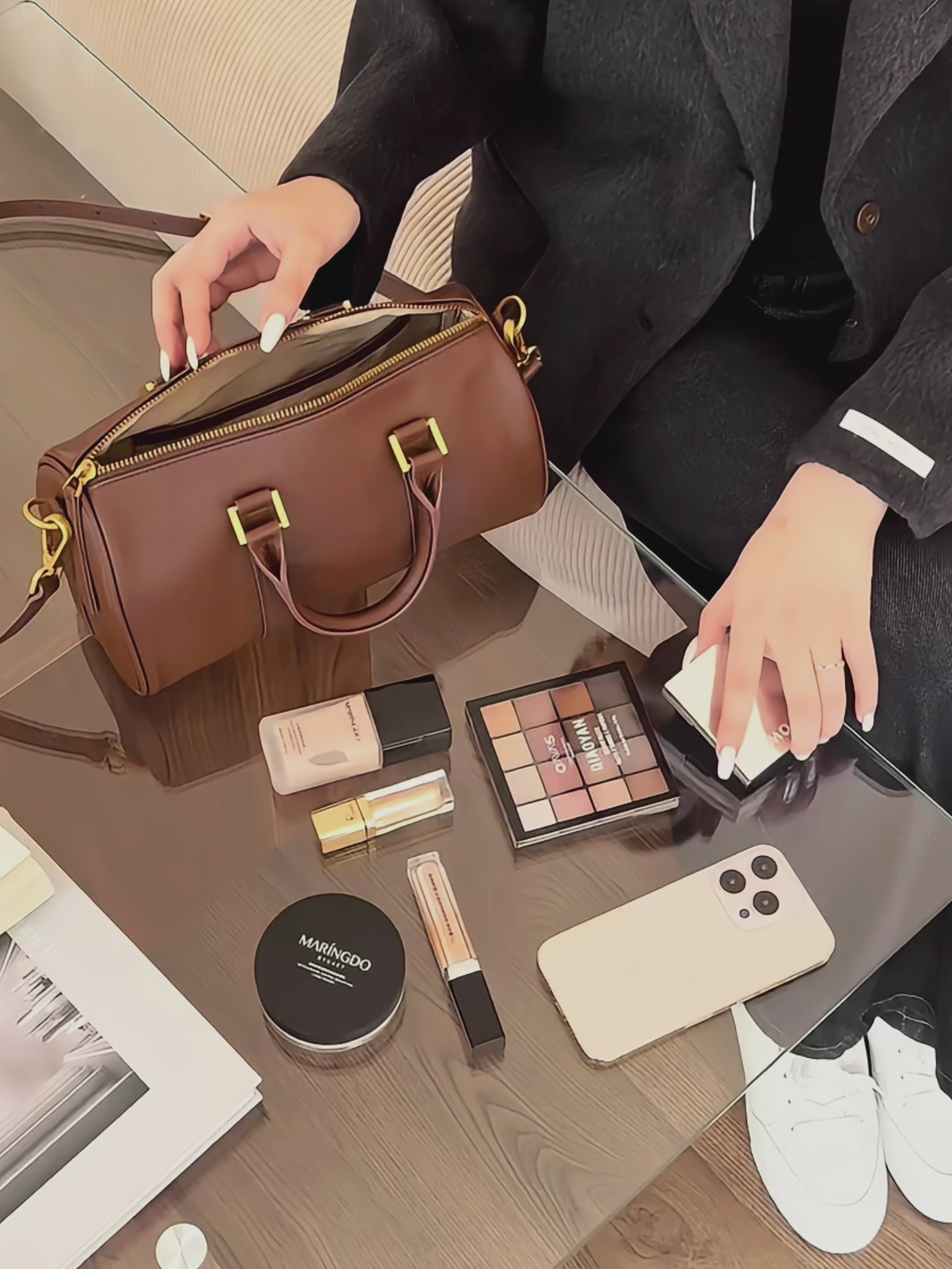 Vegetable-Tanned Leather Boston Bag